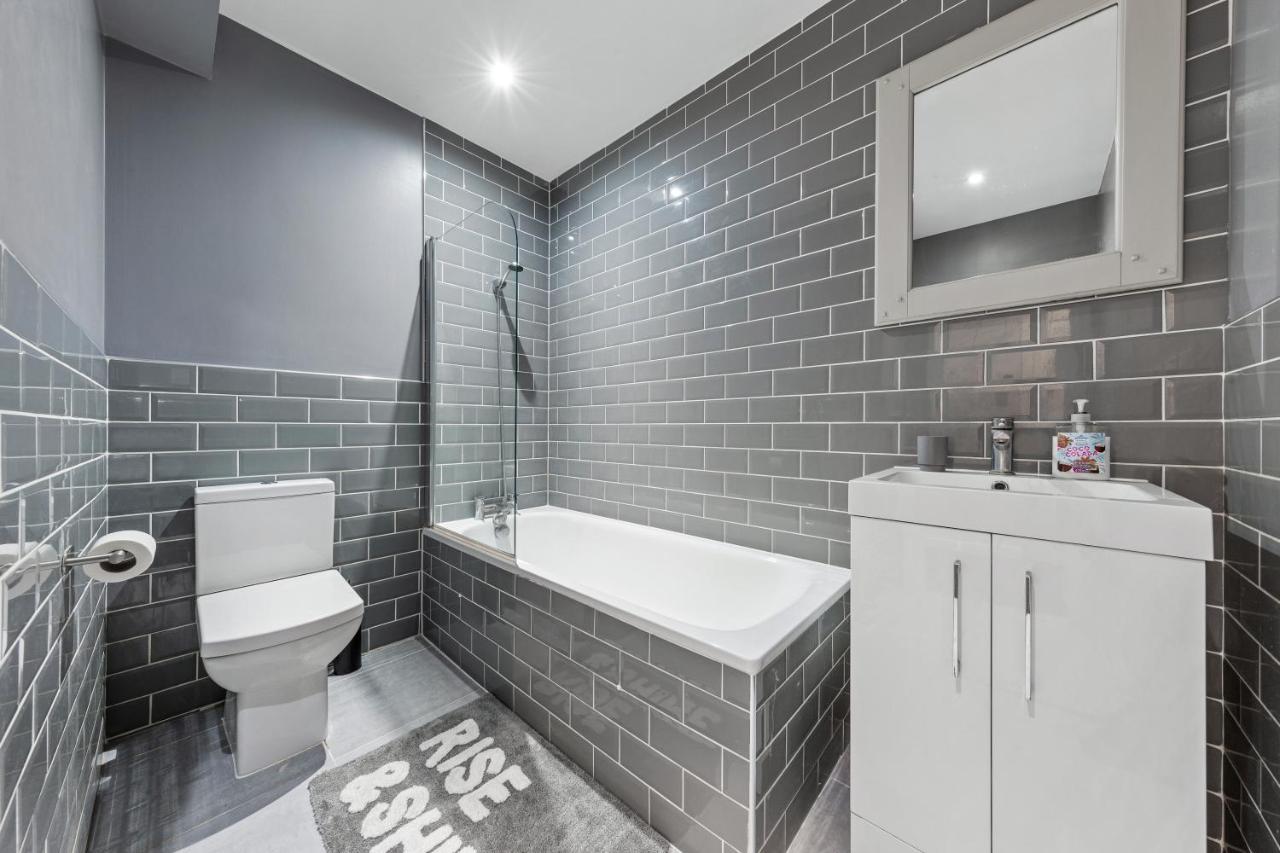 Majestic 4 At Reganway Rw4 Apartment London Bagian luar foto